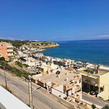 Seaview Flora'S Luxury Apartment-300Meters From The Beach Rethymno  ภายนอก รูปภาพ