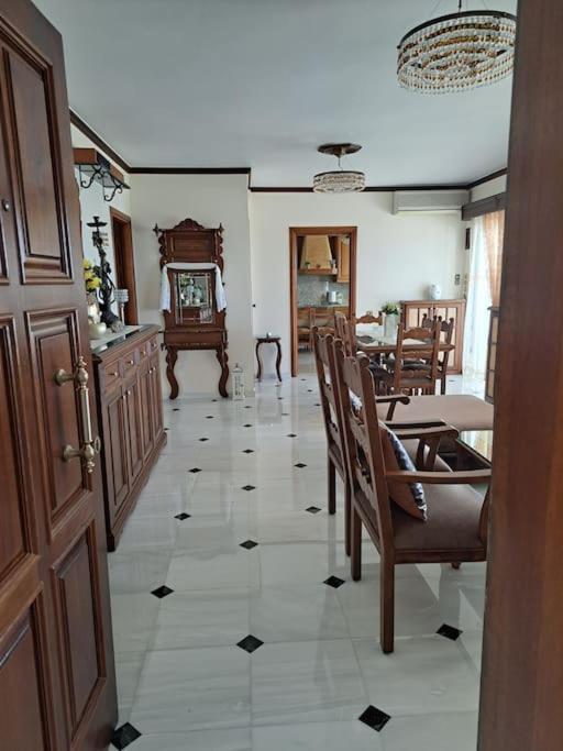 Seaview Flora'S Luxury Apartment-300Meters From The Beach Rethymno  ภายนอก รูปภาพ