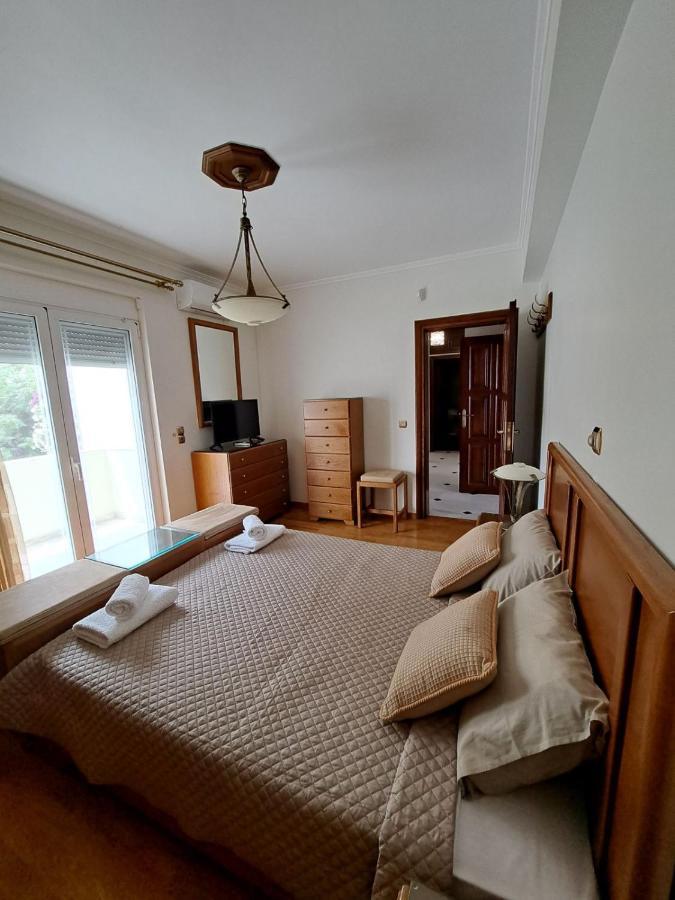 Seaview Flora'S Luxury Apartment-300Meters From The Beach Rethymno  ภายนอก รูปภาพ