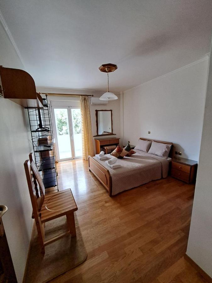 Seaview Flora'S Luxury Apartment-300Meters From The Beach Rethymno  ภายนอก รูปภาพ